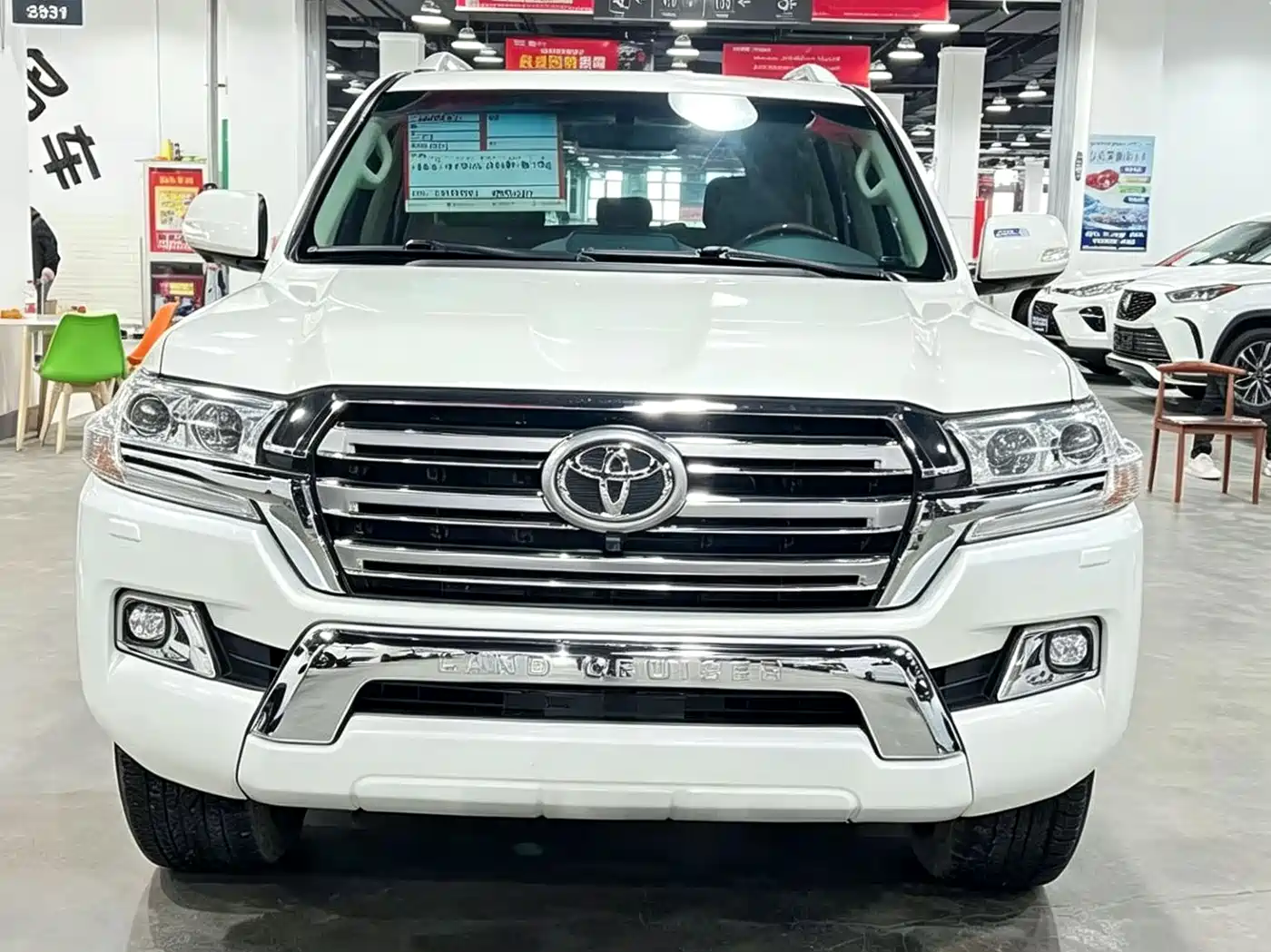 Toyota Land Cruiser (Import) фото 2