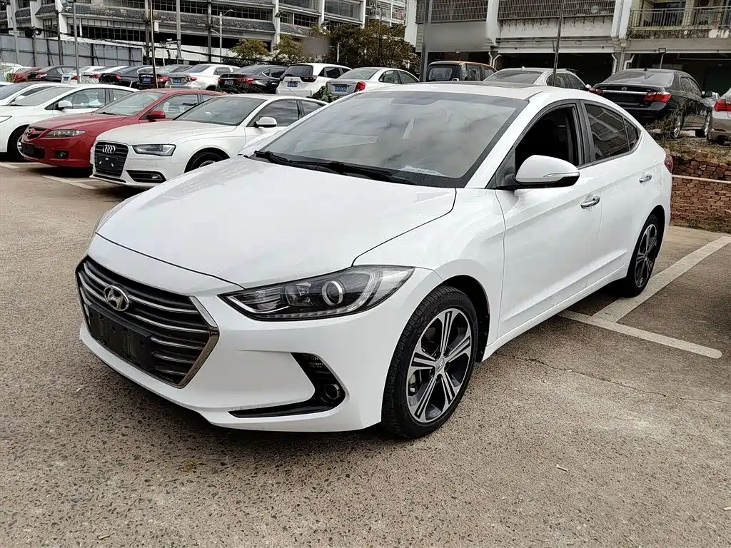 Hyundai Elantra 2018 1.4T DCT Dynamic·Vitality Model фото 2