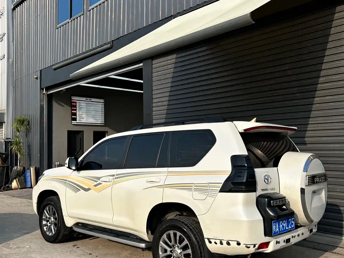 Toyota Prado 2018 3.5L Automatic TX-L Rear-mounted Spare Tire фото 5