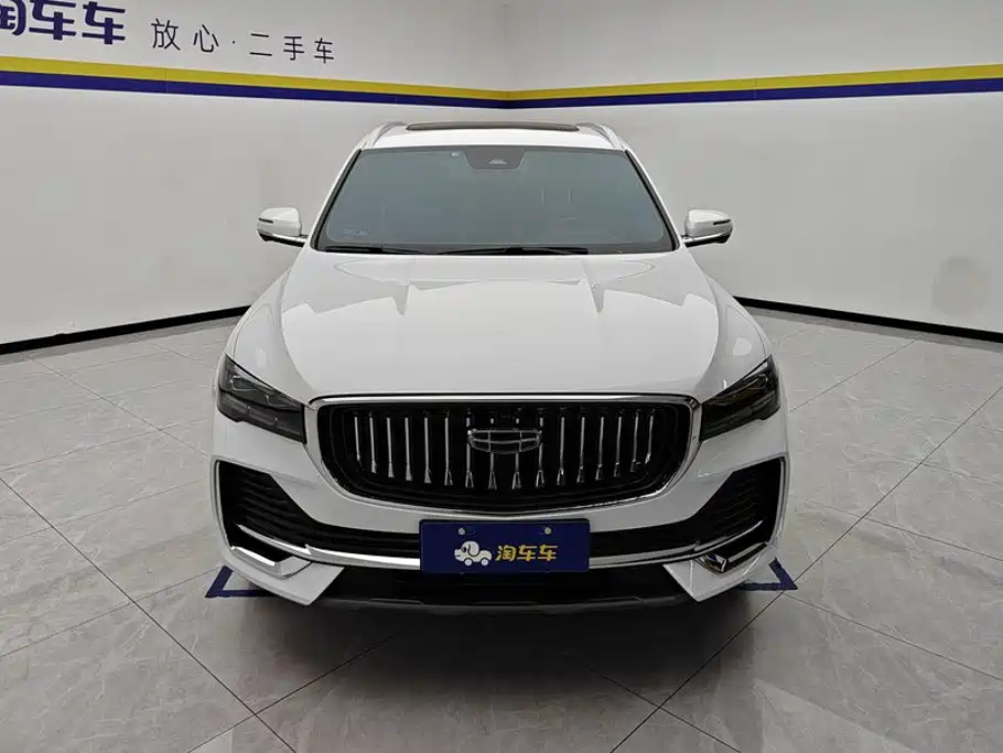 Фото 2 - Geely Monjaro