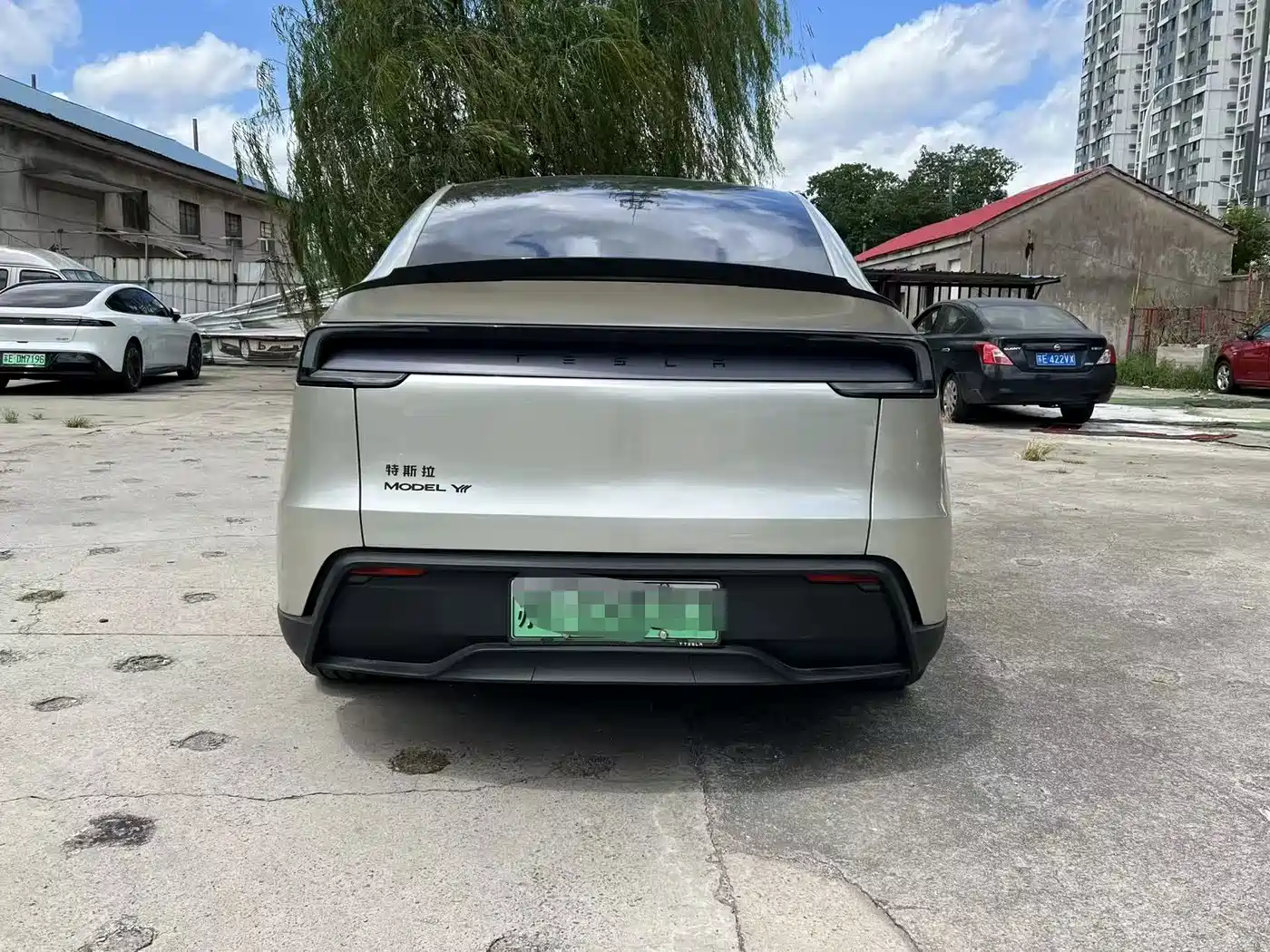 Tesla Model Y L 2026 2025 Facelift Long Range AWD