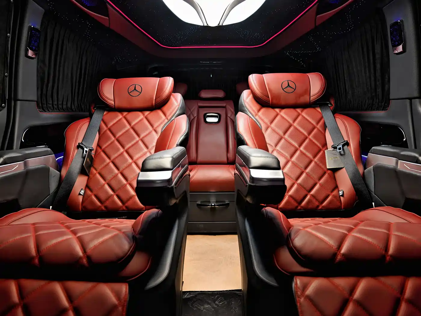Mercedes-Benz Vito 2024 2.0T Elite Edition 7-Seater фото 19