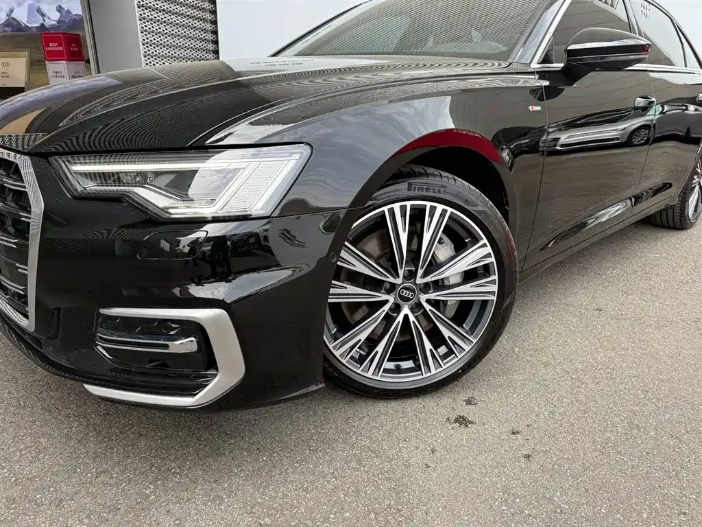Audi A6L 2024 55 TFSI quattro Exclusive Dynamic фото 19