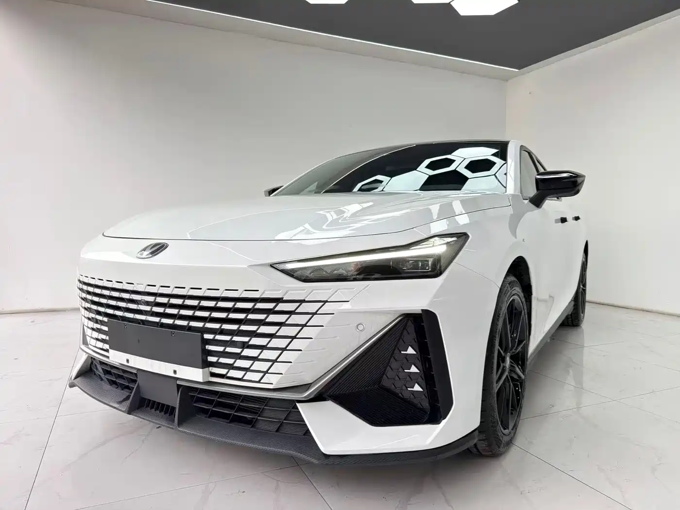 Changan UNI-V 2025 2025 1.5T 500Bar High Performance Edition