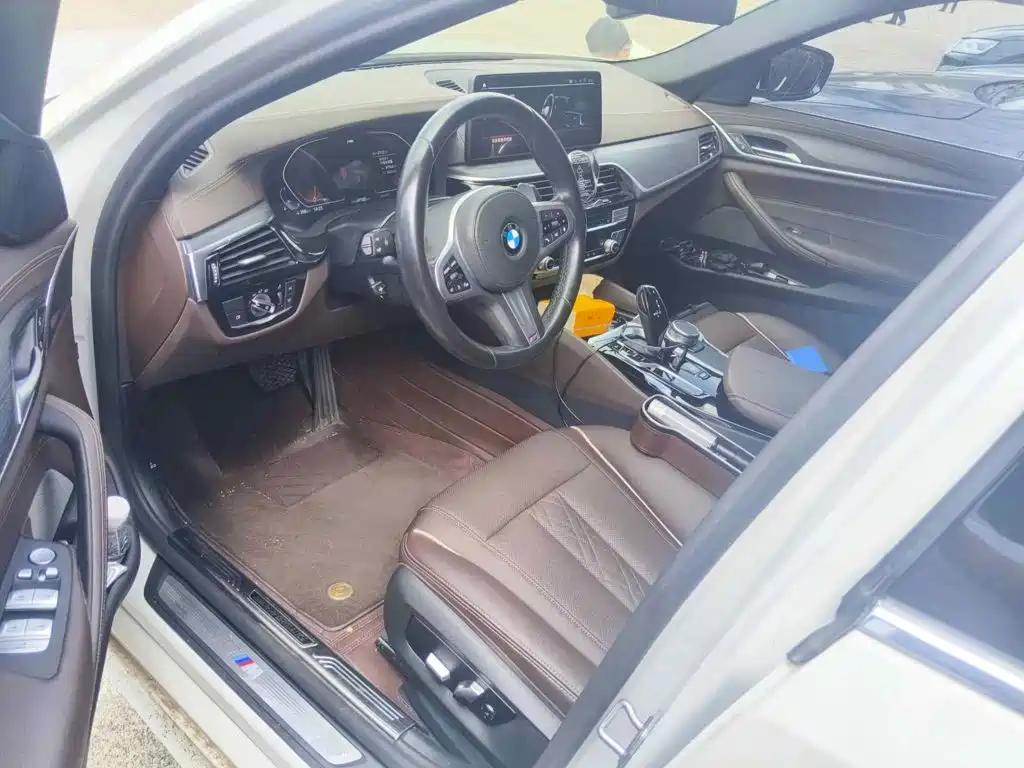BMW 5 Series, миниатюра 8