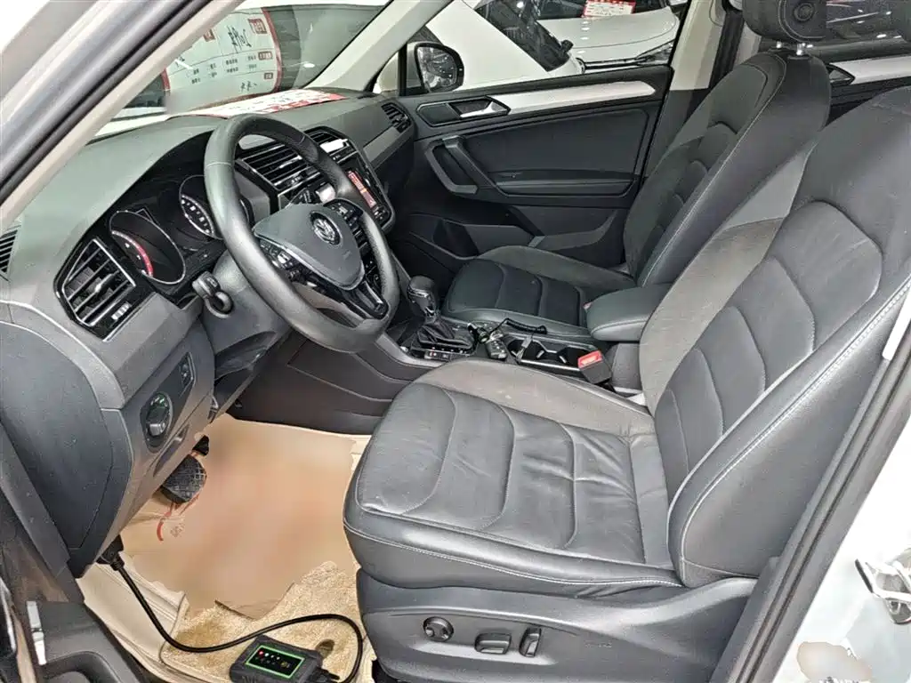 Volkswagen Tiguan L 2019 330TSI Auto 2WD Smart Luxury Edition China V фото 11