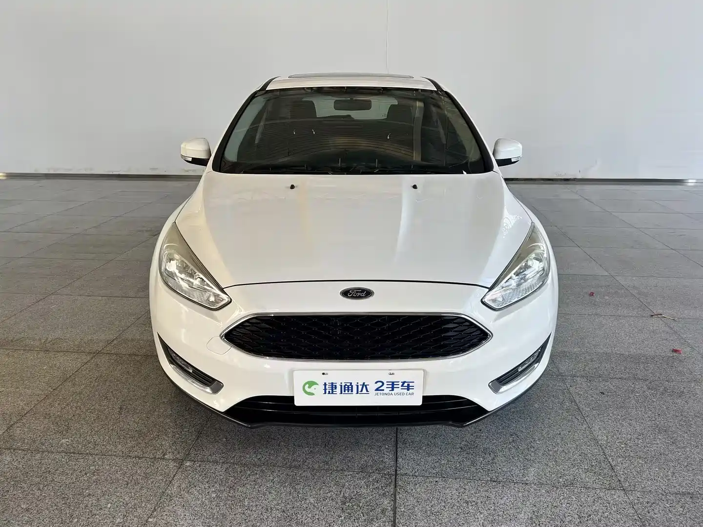 Фото 14 - Ford Focus