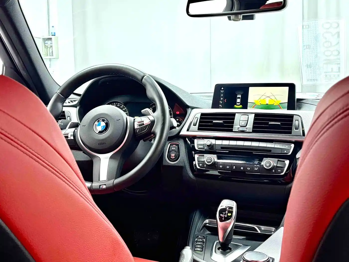 Photo 4 - BMW 3 Series