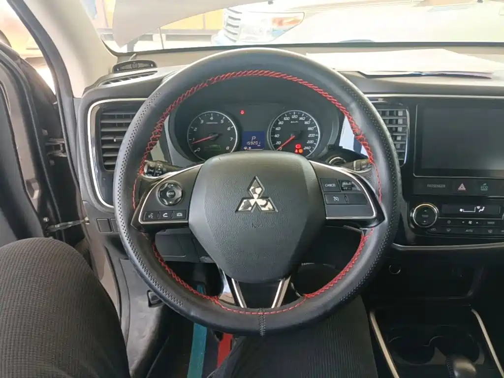 Mitsubishi Outlander 2017 2017 2.0L 2WD Glory 5-seater