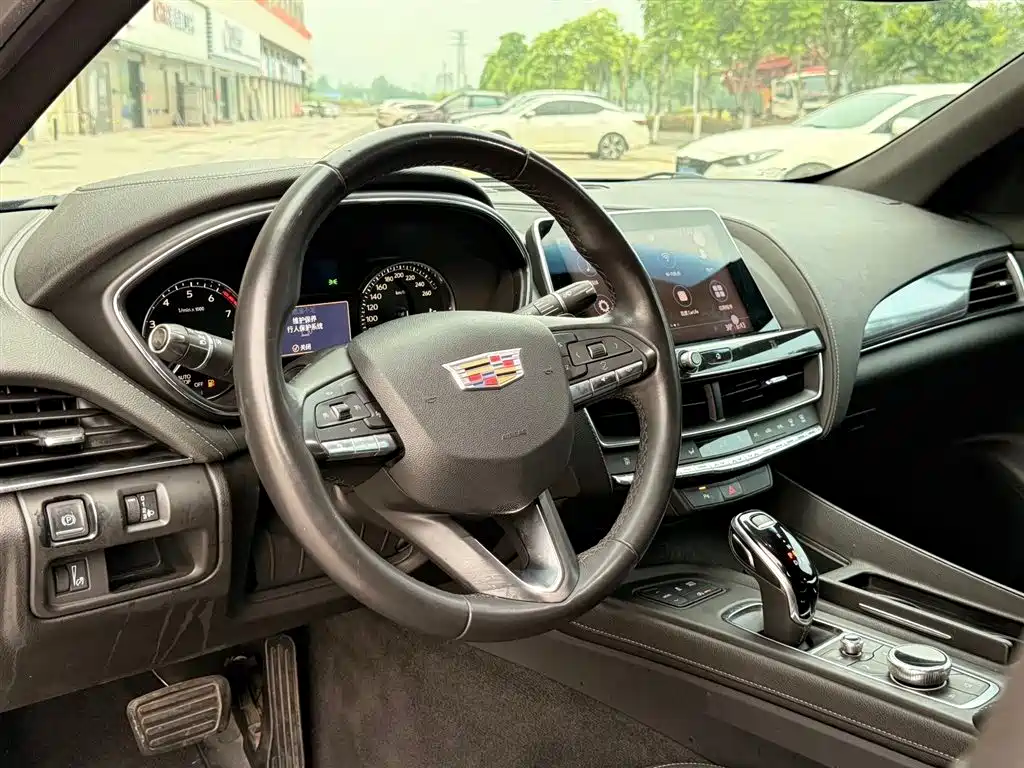 CADILLAC CT5