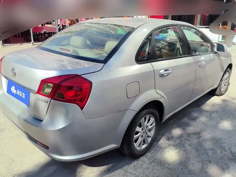Фото 3 - Buick Excelle