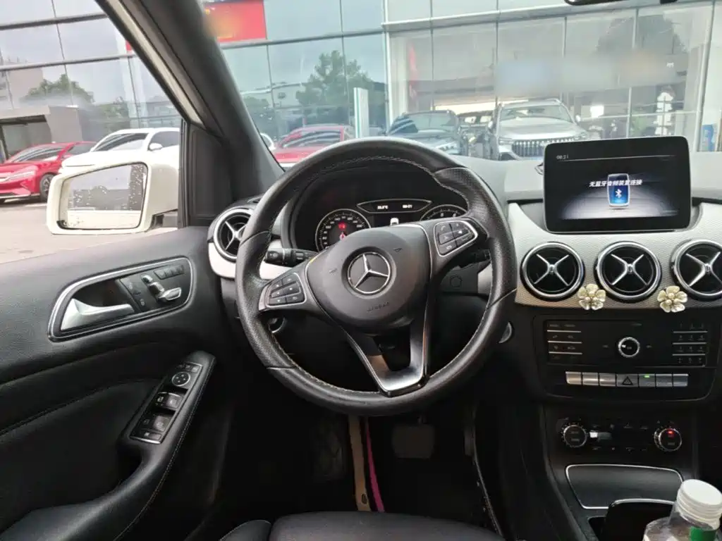Фото 11 - Mercedes-Benz B-Class
