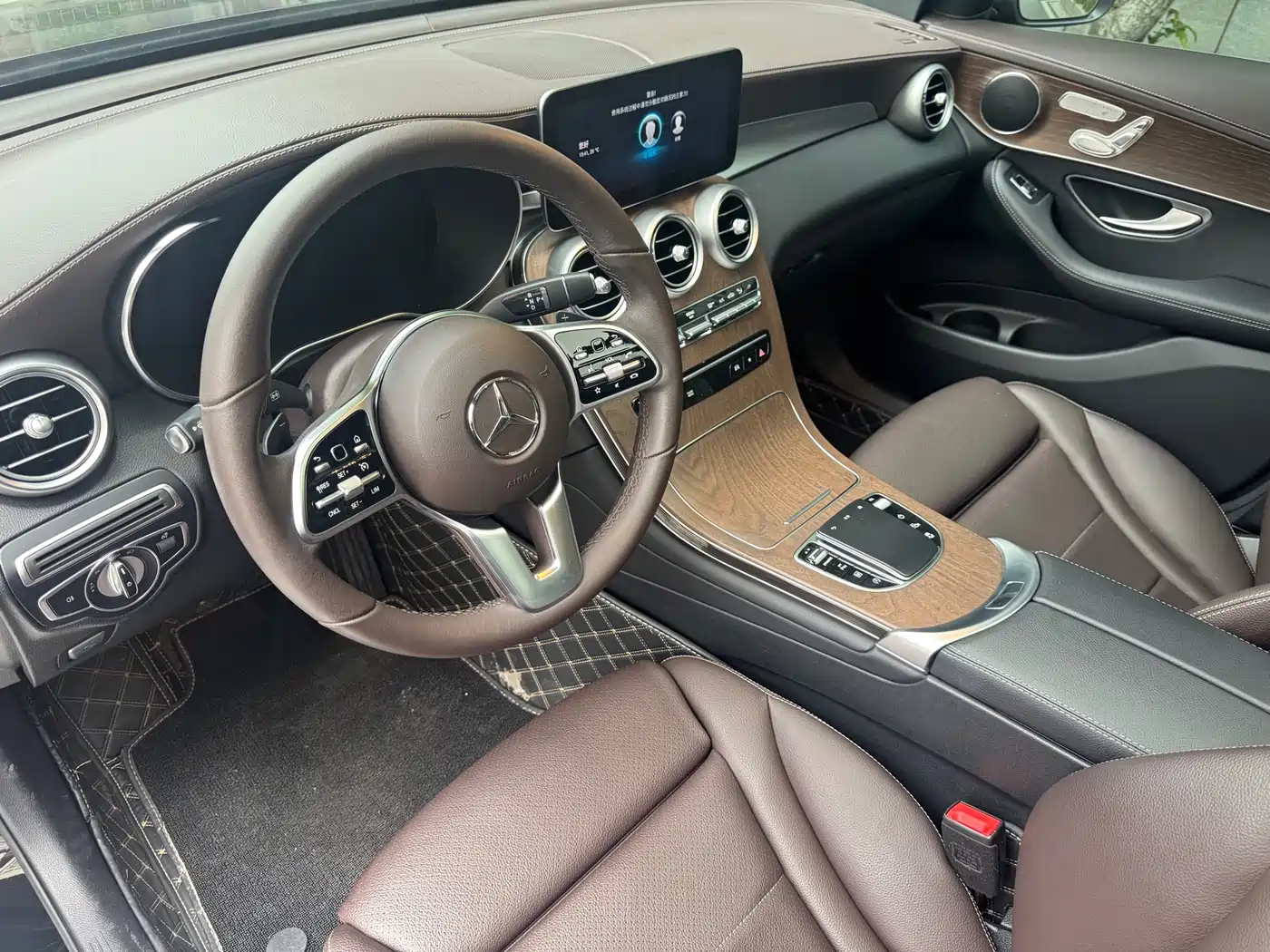 Mercedes-Benz GLC 2022 Facelift GLC 300 L 4MATIC Dynamic Collector's Edition фото 13