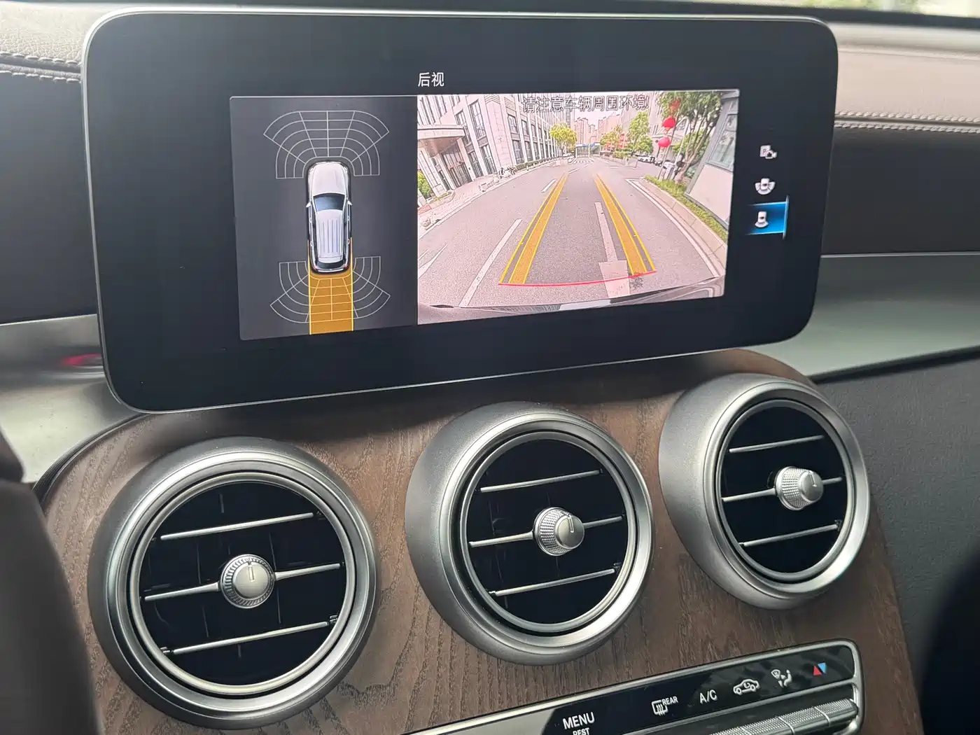 Mercedes-Benz GLC 2022 Facelift GLC 300 L 4MATIC Dynamic Collector's Edition фото 28
