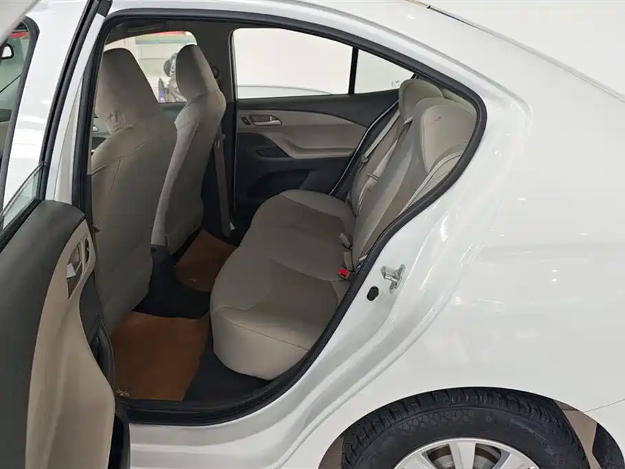 Chevrolet Sail 2018 Sail 3 1.3L AMT Ideal фото 11