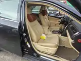 Фото 25 - Toyota Camry