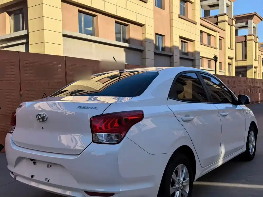 Hyundai Verna 2019 2017 1.4L Manual Renewal Edition China VI