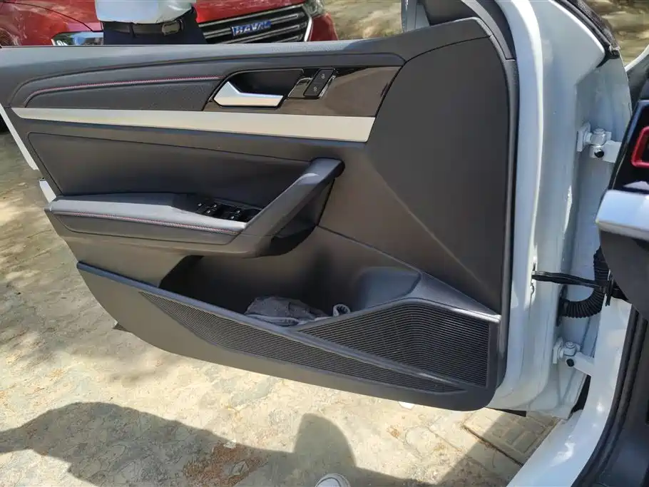 Volkswagen Lavida 2024 Model 300TSI DSG Starlight Full Comfort Edition фото 7