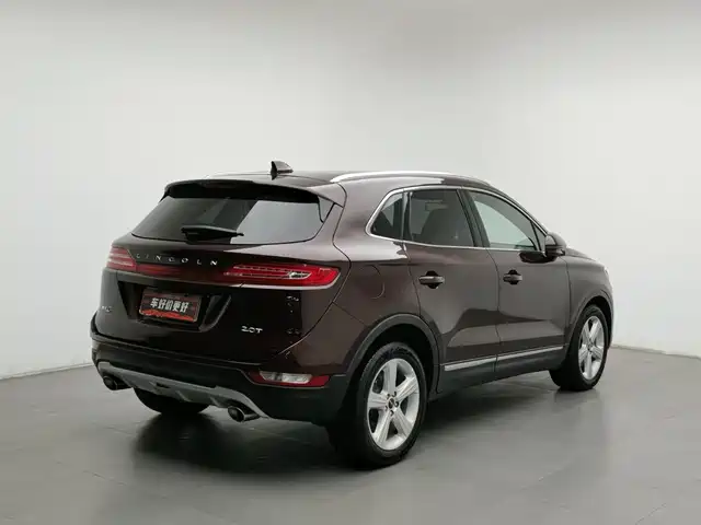 Lincoln MKC 2017 2.0T 2WD Exclusive Edition — фото 2