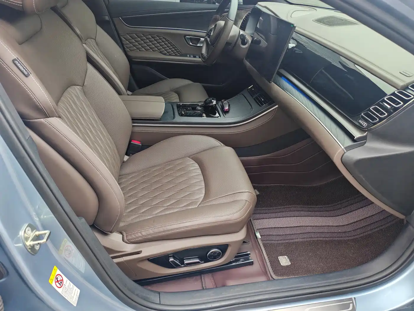 BYD Han 2023 DM-i Champion Edition 121KM Premium фото 23