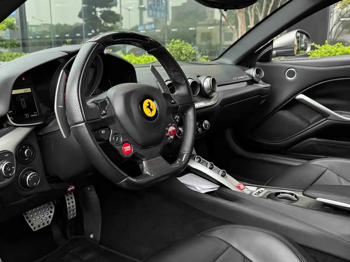 2015 Ferrari F12berlinetta