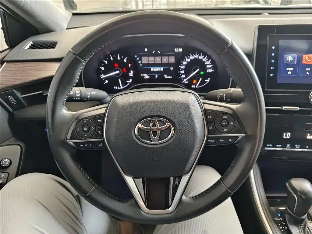 Toyota Avalon 2023 2.0L Luxury Edition фото 12