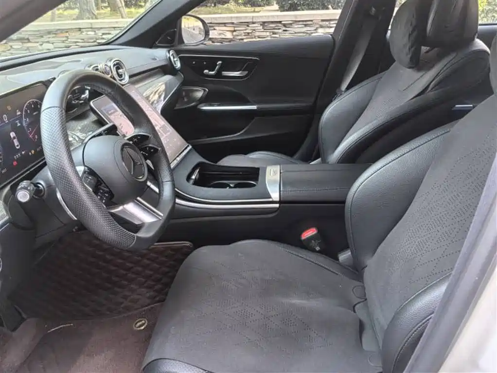 Mercedes-Benz C-Class 2025 C 260 L Night Sport Edition фото 9