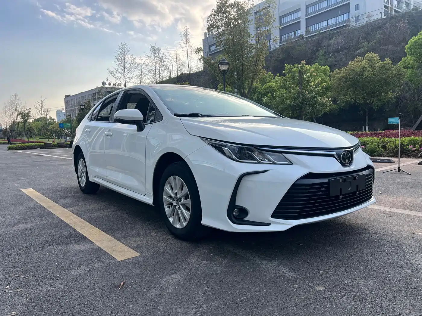 Toyota Corolla 2023 1.2T Pioneer Edition фото 3