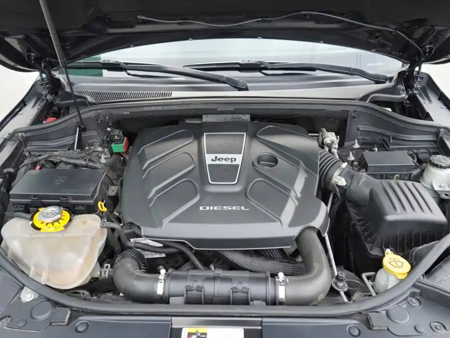 Фото 10 - Jeep Grand Cherokee (Import)