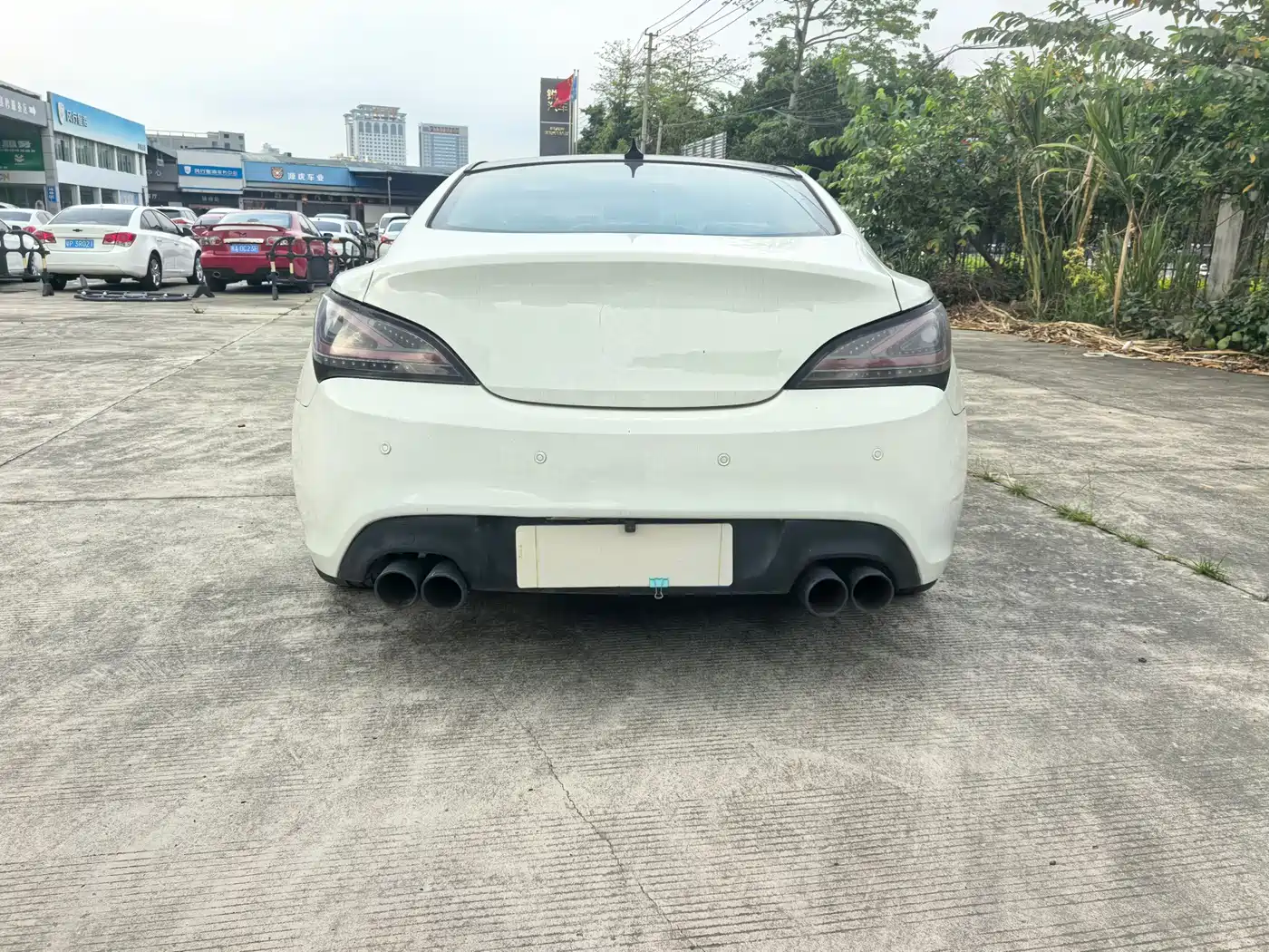 Hyundai Genesis Coupe 2009 Model 2.0T Automatic Luxury Edition фото 8
