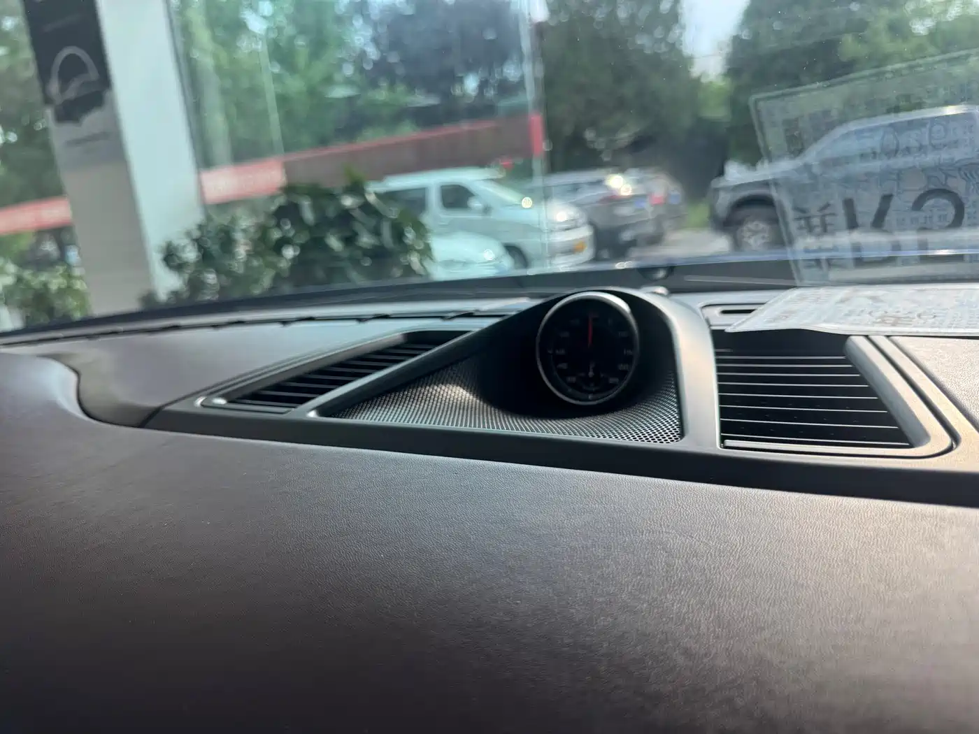 Photo 14 - Porsche Panamera