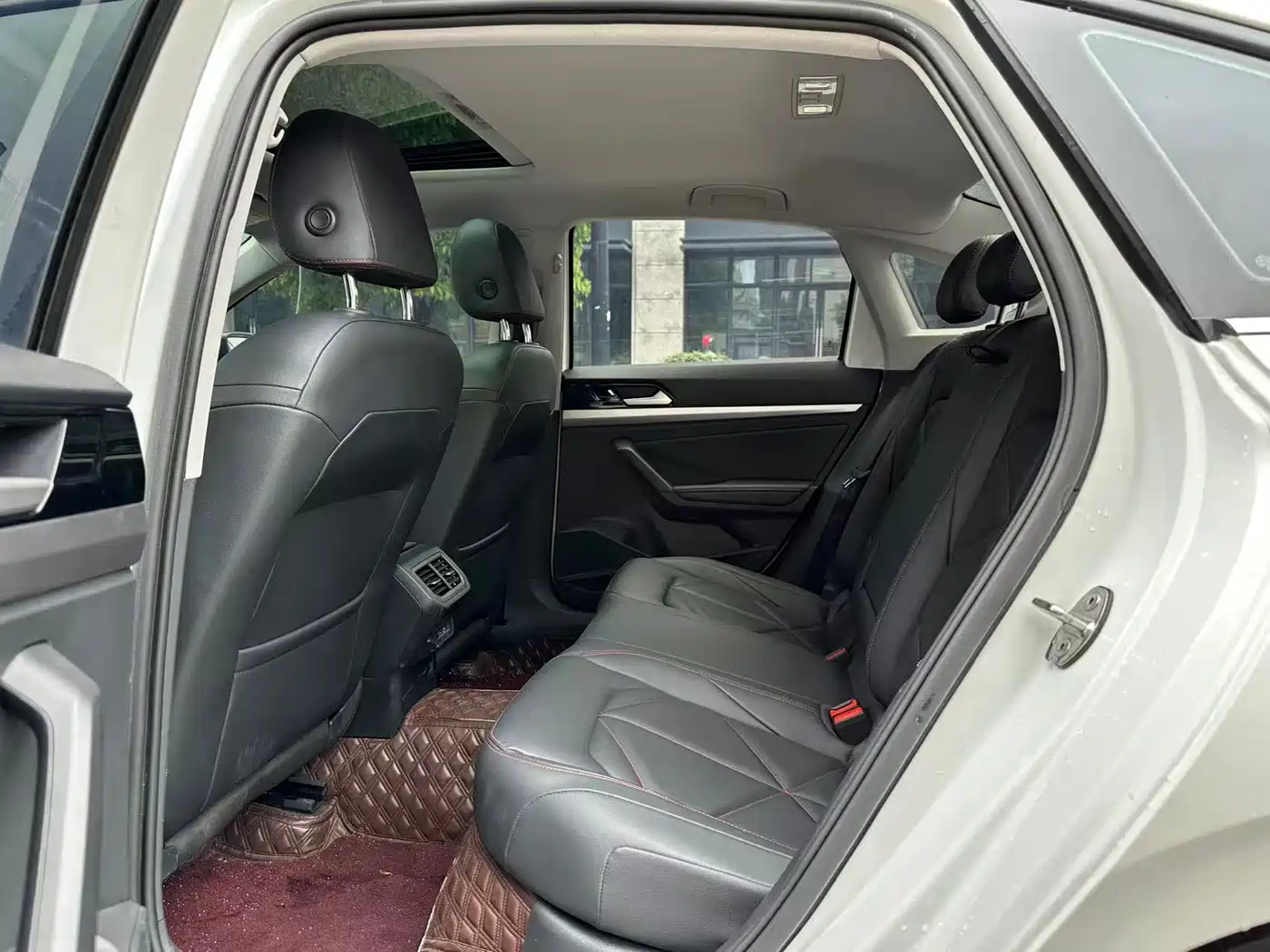 Volkswagen Lavida 2023 Model 280TSI DSG Starlight Eternal Edition фото 9