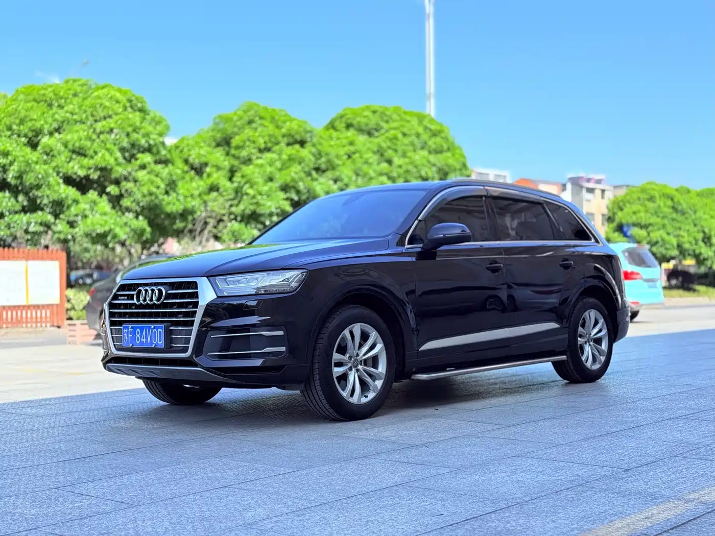 AUDI Q7