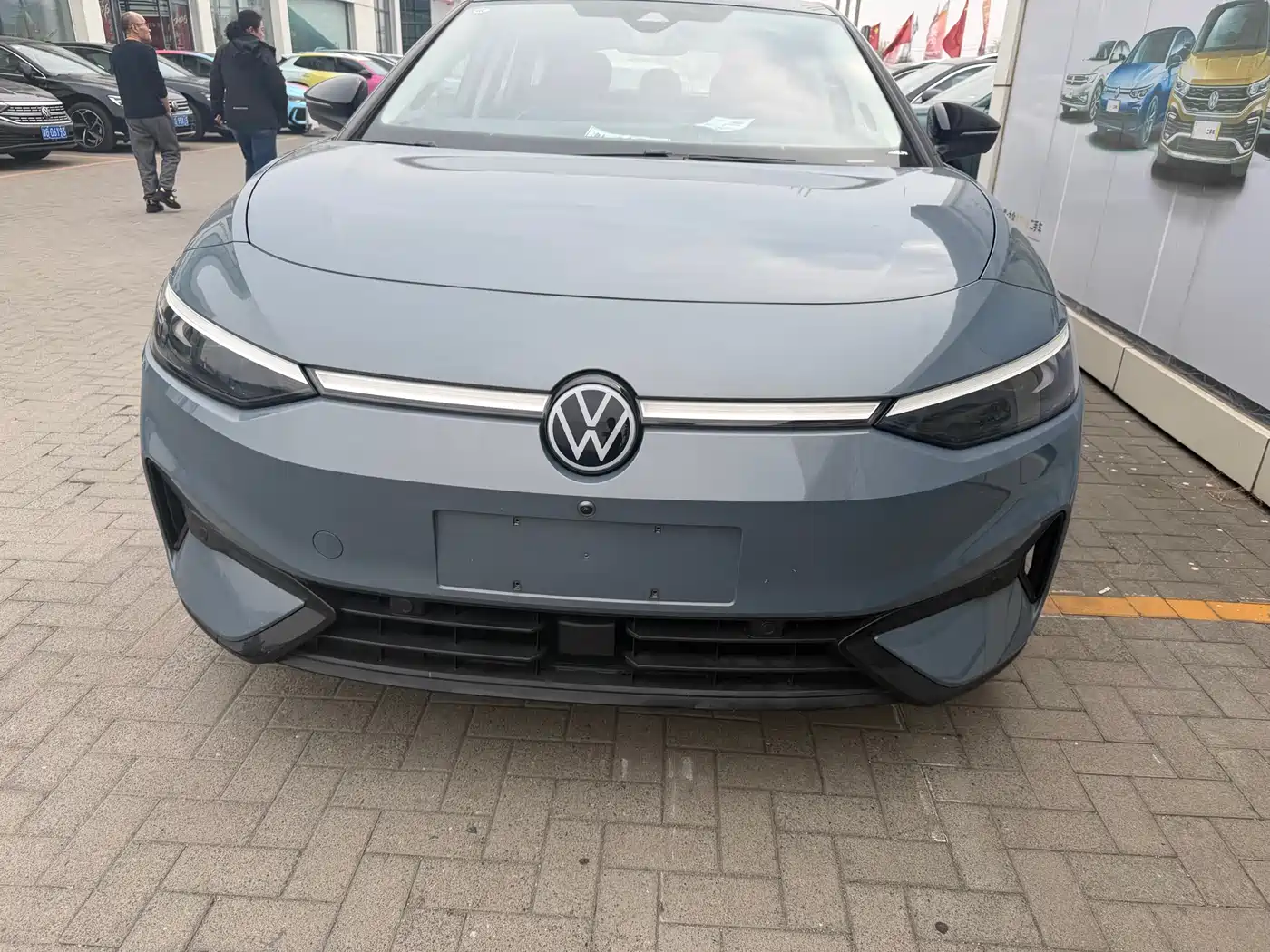 VOLKSWAGEN ID.7 VIZZION