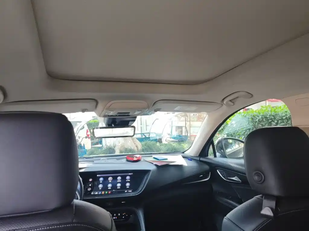 Photo 9 - Buick Envision Plus