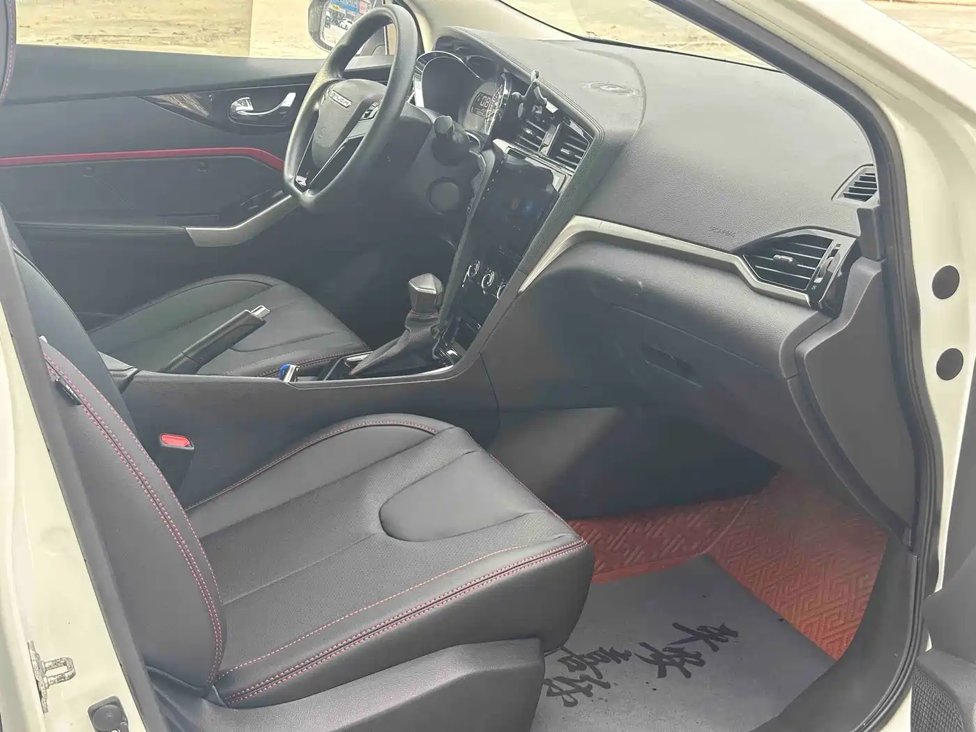 Venucia D60 2019 2019 100K Glory 1.6L XE CVT Chen Xiang Edition China V