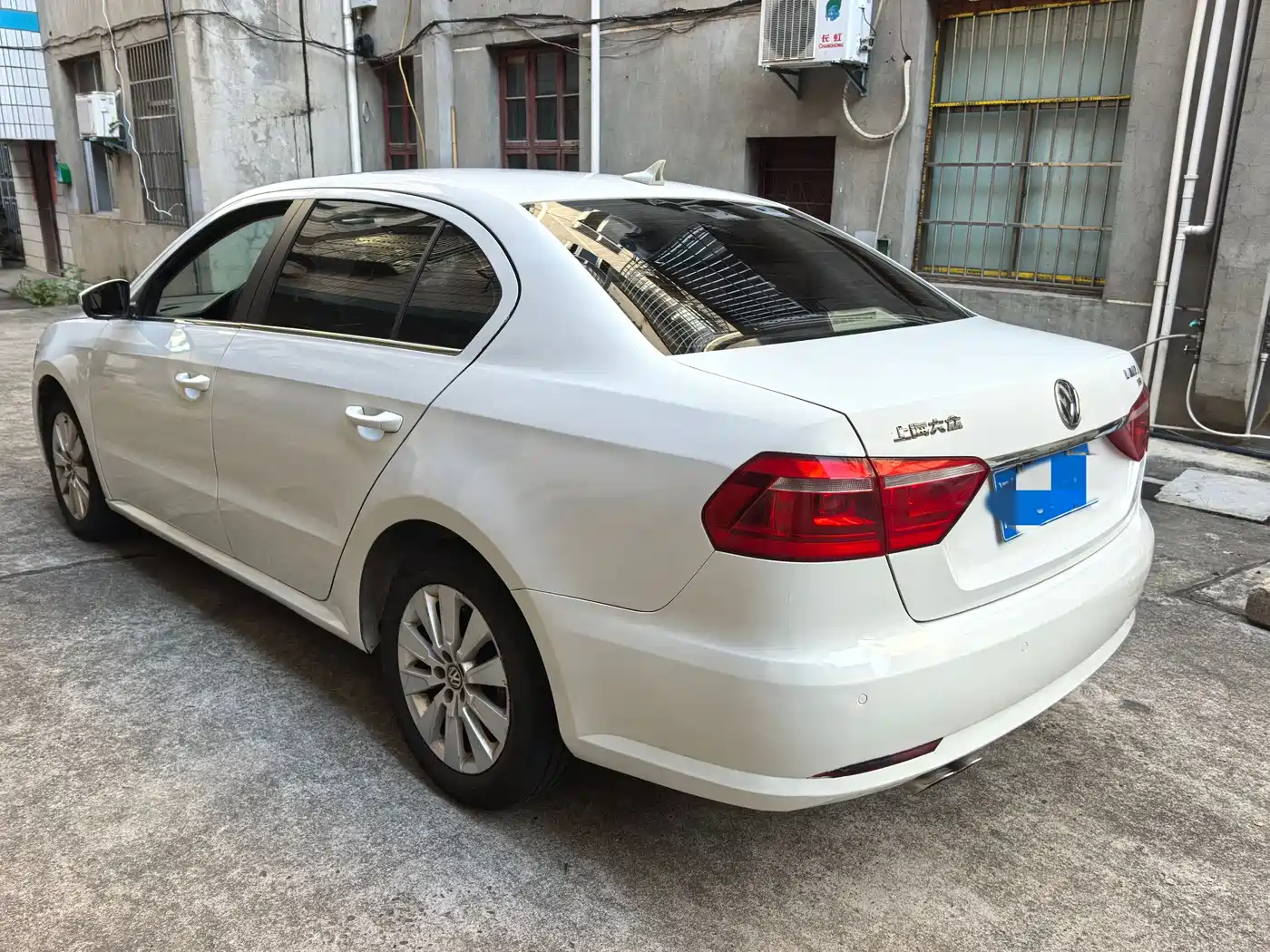 Volkswagen Lavida 2013 Facelift 1.4TSI DSG Comfort фото 4