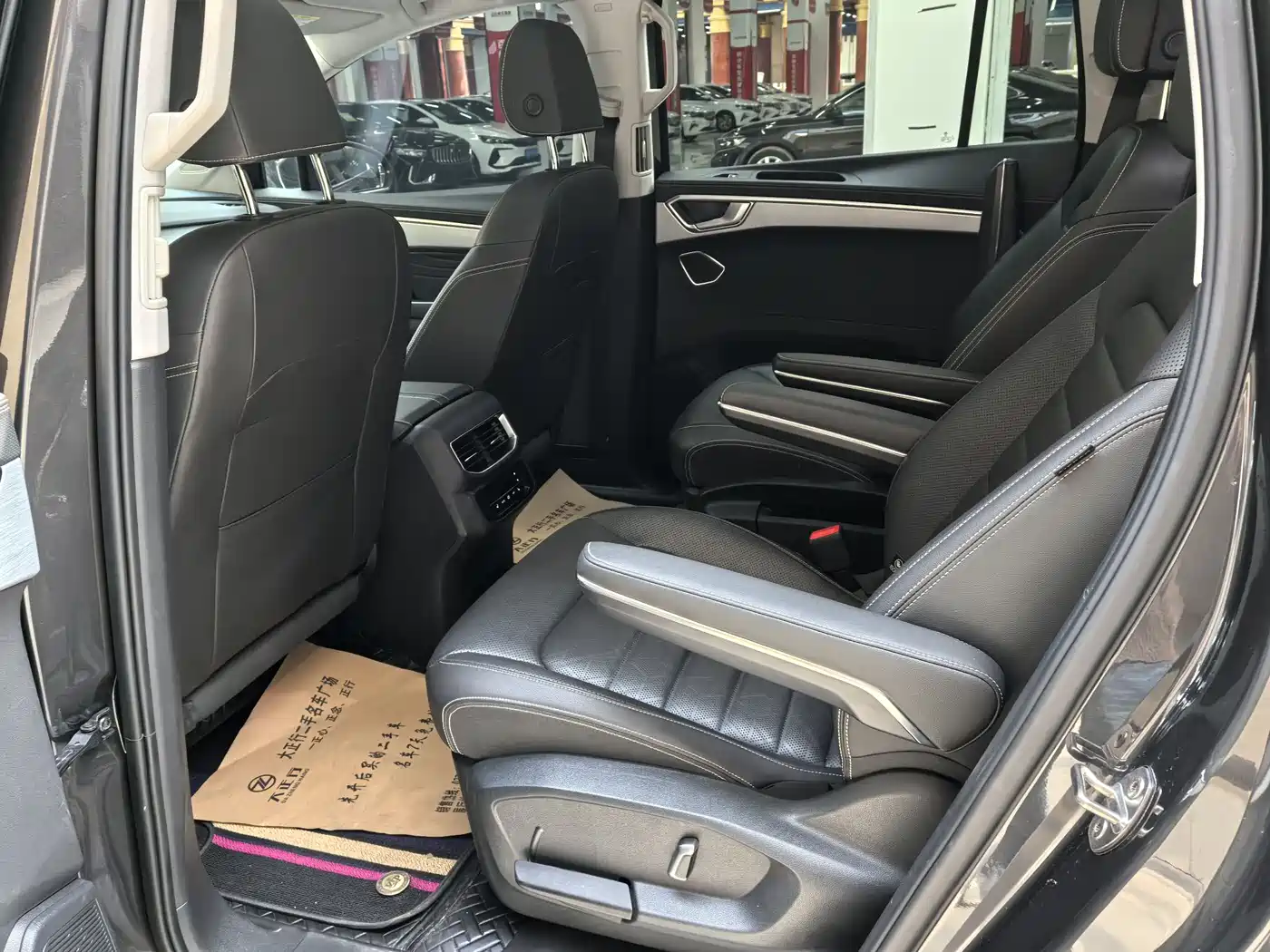 Volkswagen Talagon 2022 380TSI 4WD Luxury Premium Pro Edition 6-seater фото 6