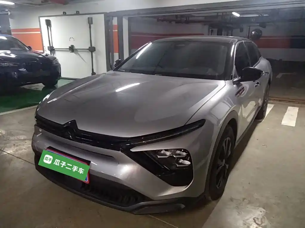 2025 Citroën Versailles C5 X