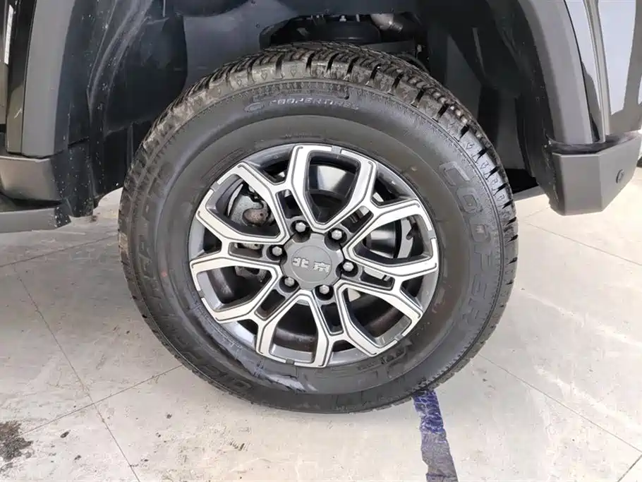 BAIC ORV Beijing Offroad BJ40 2024 2.0T Urban Hunter Glory Edition фото 6