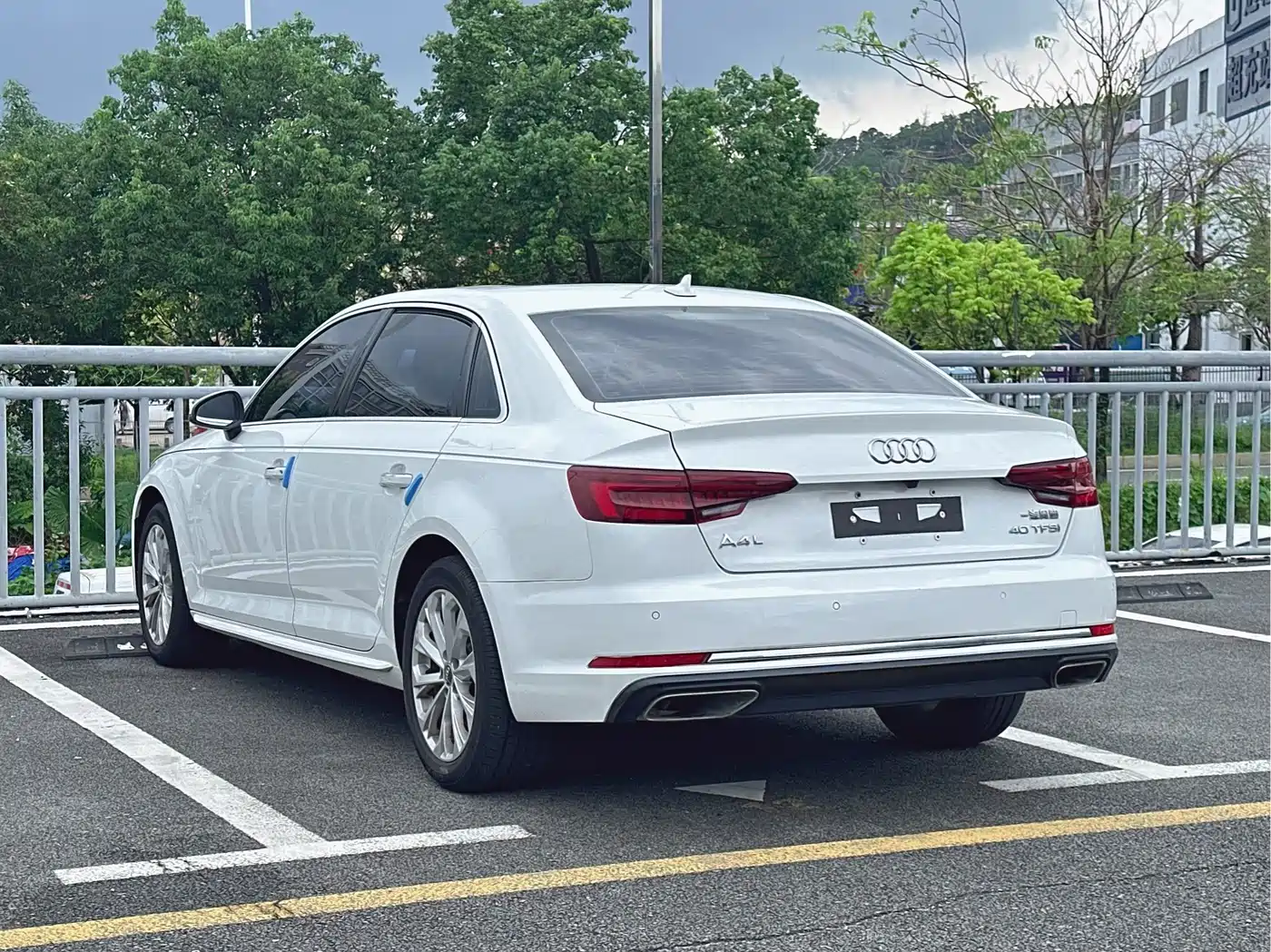 Фото 7 - Audi A4L