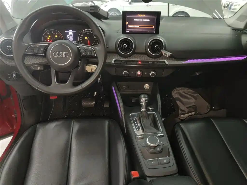 Audi Q2L 2018 35 TFSI Launch Exclusive Edition China V фото 12