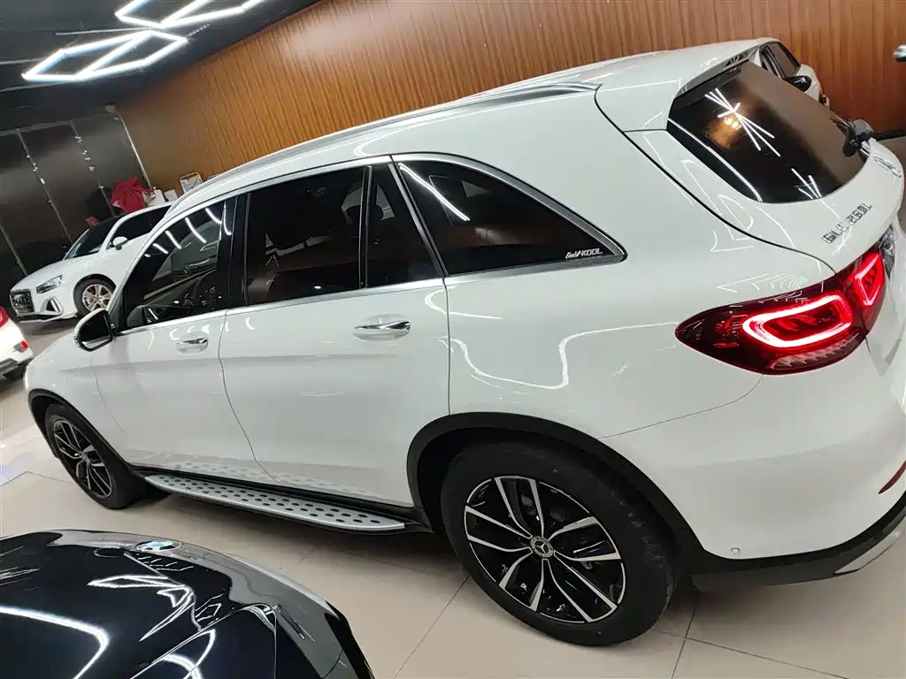 Mercedes-Benz GLC 2022 Facelift II GLC 260 L 4MATIC Luxury фото 5