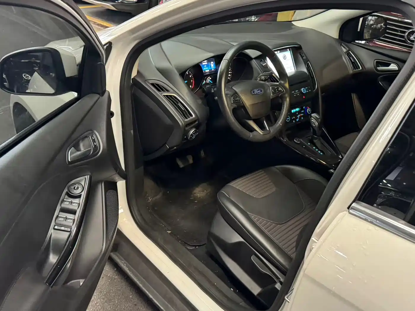 Ford Focus 2017 2017 Sedan EcoBoost 180 Automatic Elite