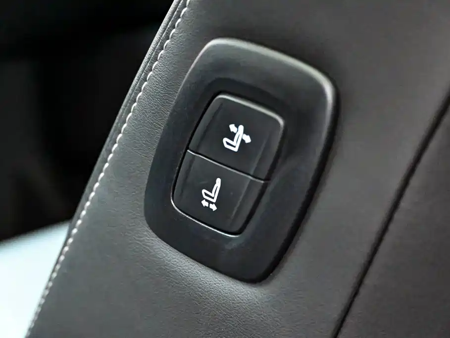 Toyota Camry 2024 2.0G Premium Edition фото 29