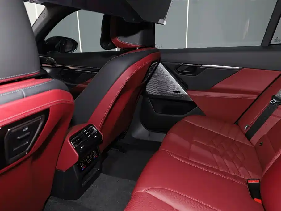 BMW i5 2025 eDrive 40L M Sport Package фото 18