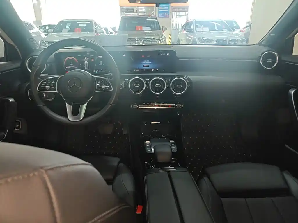 MERCEDES-BENZ CLASS A