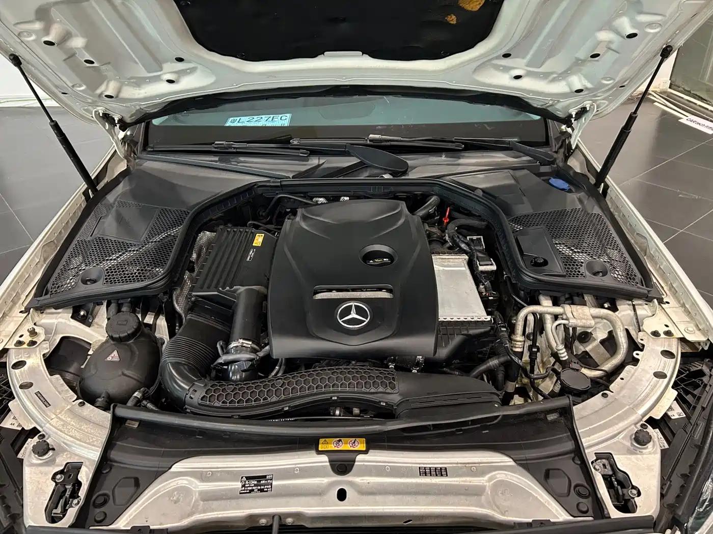 Mercedes-Benz C-Class 2017 Facelift C 180 L Fashion Sport Edition фото 17
