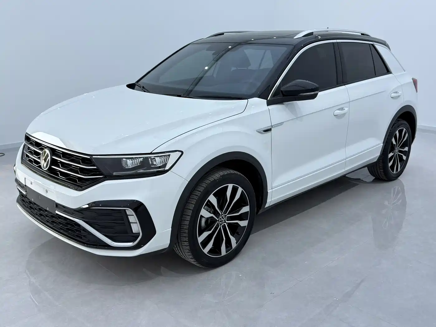 VOLKSWAGEN T ROC EXPLORING SONGS