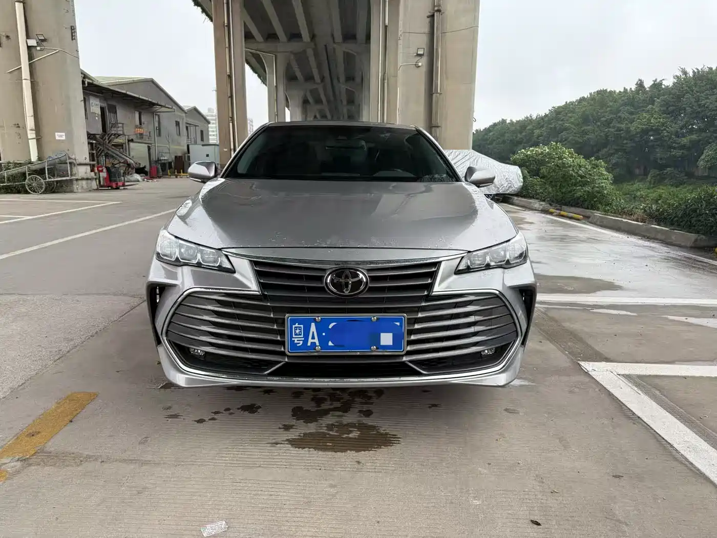 Toyota Avalon 2022 2.0L Luxury Edition фото 2